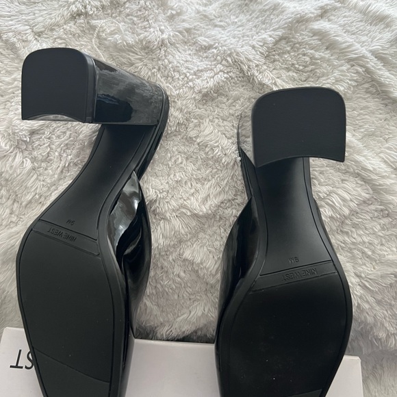 NINE WEST Yogi 3 heeled slides,modern square toe &high block heel. - Picture 5 of 7